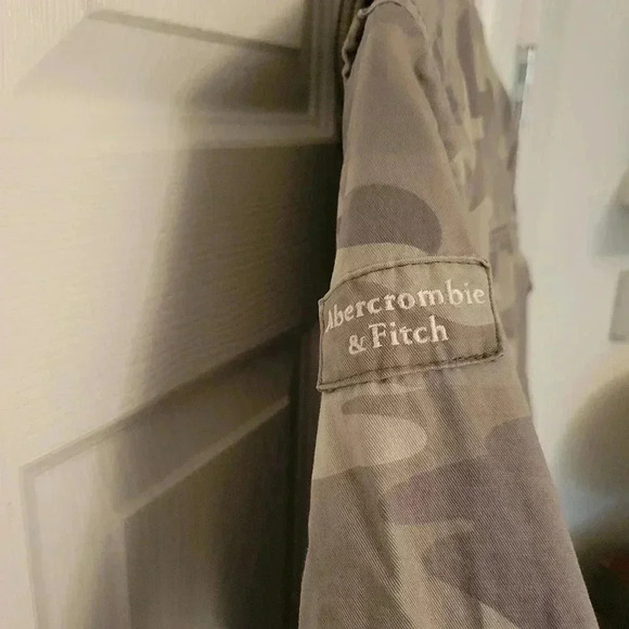 Abercrombie Fitch Y2K Camo Utility Jacket Small Quilted Lined Military Style - Picture 3 of 10